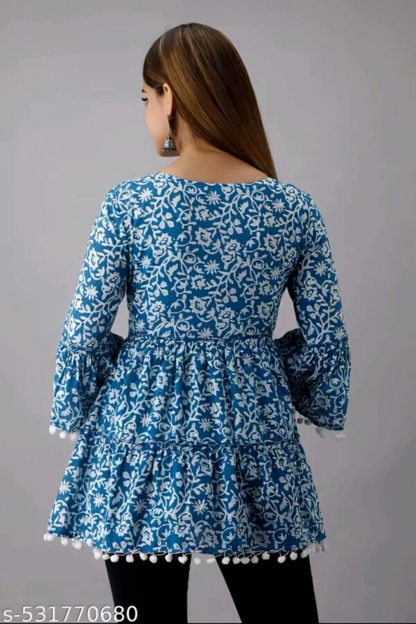 Women Pure Cotton Printed Western Top for Daily Casual Party Formal Wear