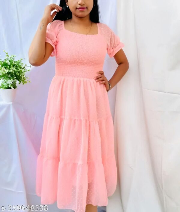 Pretty Revishing Women Dresses